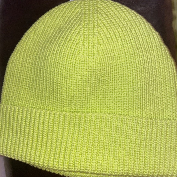 Brand New Lululemon Ribbed Beanie Toque - Picture 1 of 6